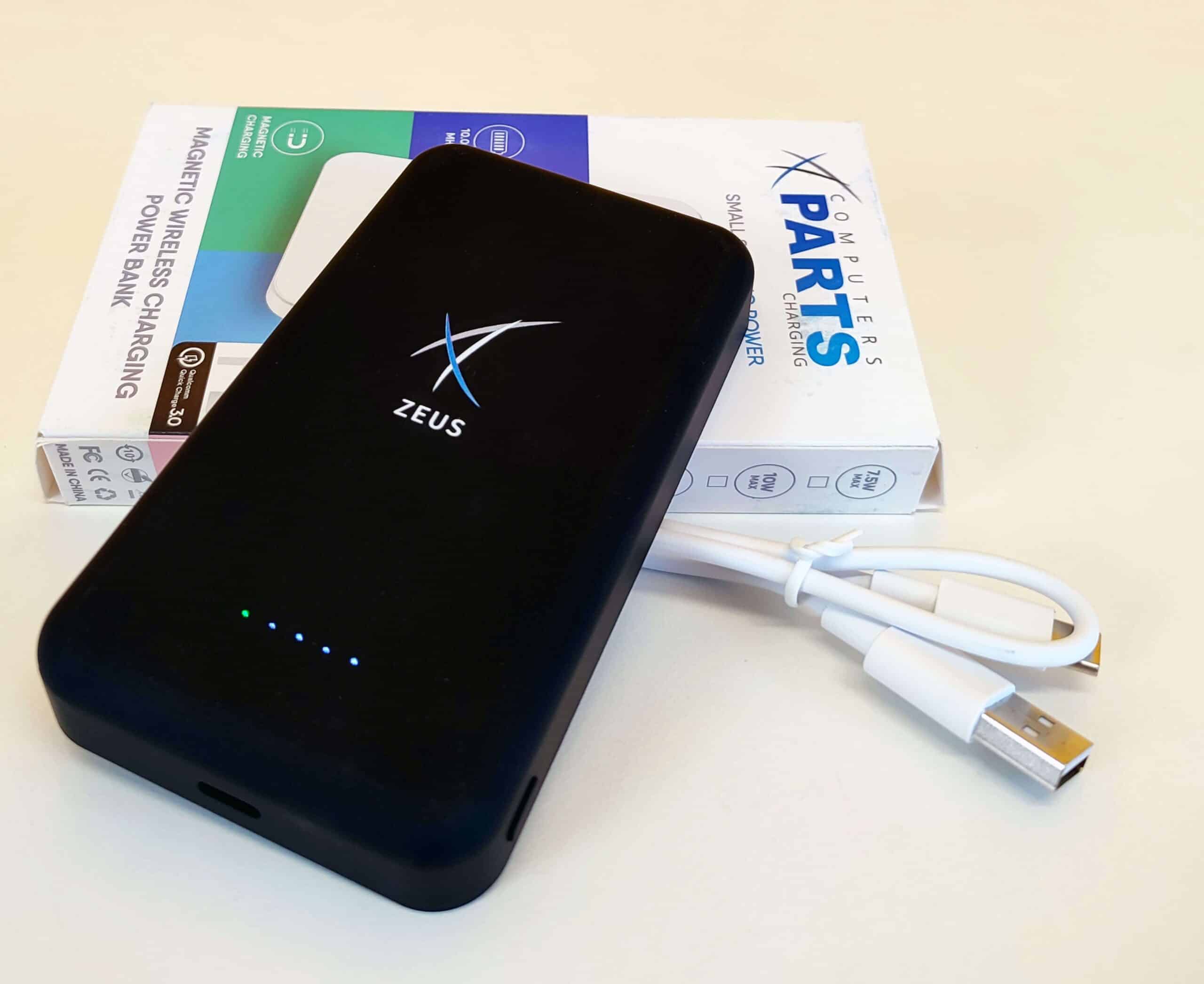 Zeus Power Bank MagSafe 10.000 mAh Ricarica Wireless Qualcomm Quick Charge 3.0 Compatibile con Iphone Samsung Xiaomi Huawei Zeus Power Bank MagSafe 10.000 mAh Ricarica Wireless Qualcomm Quick Charge 3.0 Compatibile con Iphone Samsung Xiaomi Huawei
